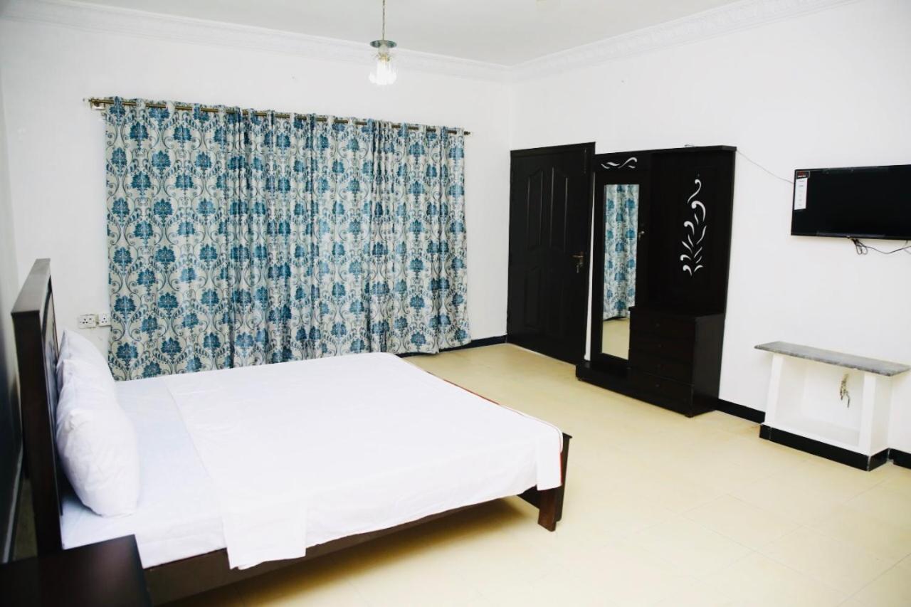 Lux Lounge Guest House 伊斯兰堡 外观 照片