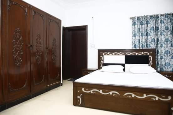 Lux Lounge Guest House 伊斯兰堡 外观 照片