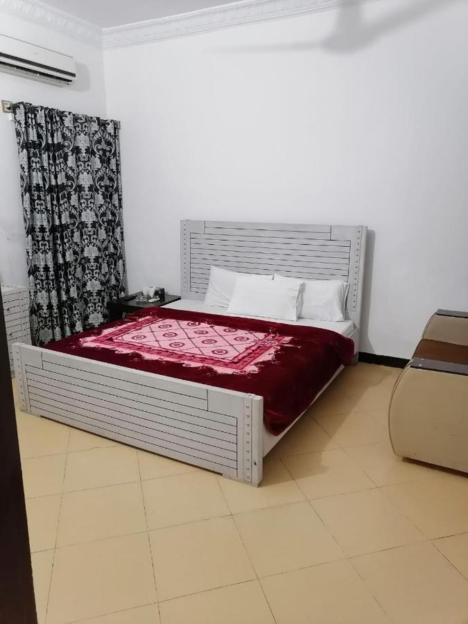 Lux Lounge Guest House 伊斯兰堡 外观 照片