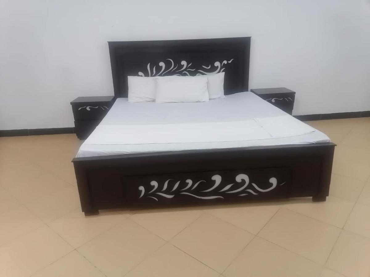 Lux Lounge Guest House 伊斯兰堡 外观 照片